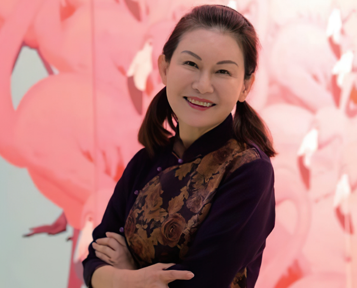 女首富赵燕成本12元的产品卖5000身价暴增至565亿
