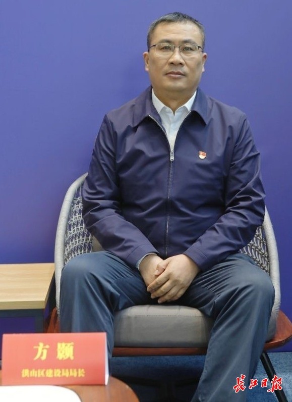 方颢在访谈现场.