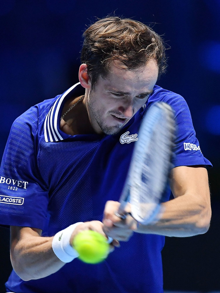 外代二线网球atp年终总决赛梅德韦杰夫胜兹维列夫