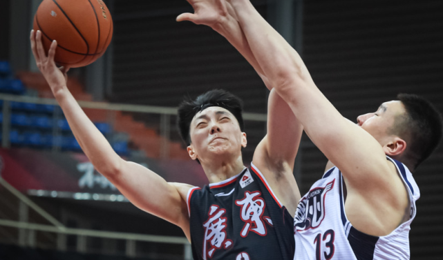 cba范子铭强势进攻,但却未能赢得比赛胜利|cba联赛|范子铭|kb|广东