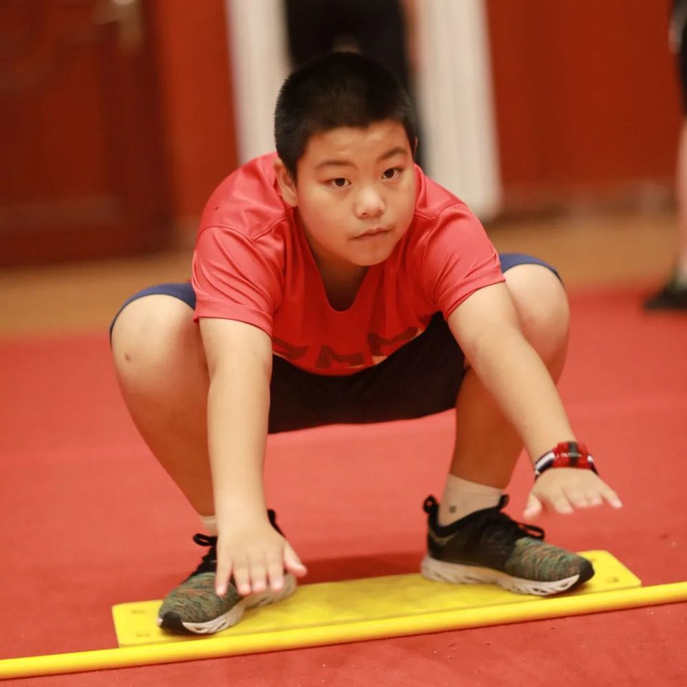 最新研究成果医学专家告诉您肥胖儿童这样锻炼很安全