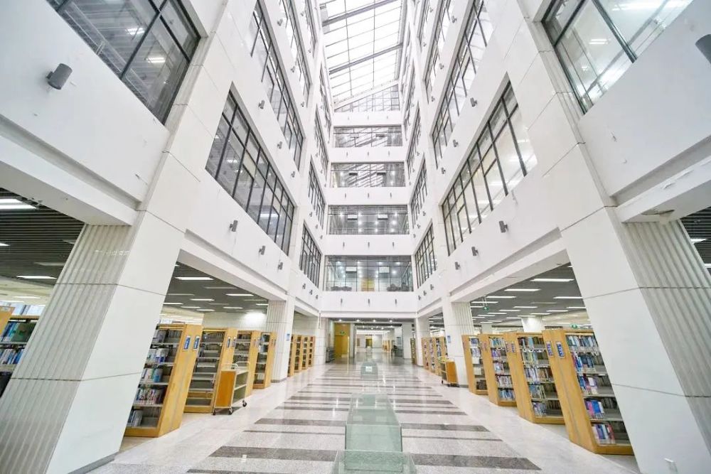 电子资源购置经费占比逐年上升2020年江苏省高校图书馆发展报告