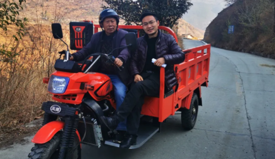 任显侨,袁小波,你们在泸定县黑沟村做的事,今天全国都知道了!