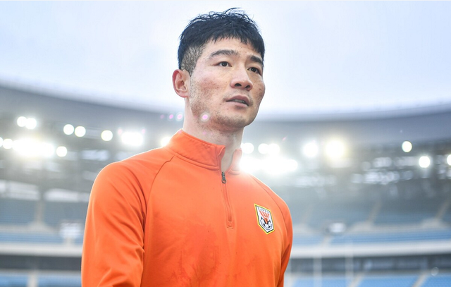 吉翔已被郝伟强势激活,鲁能后防核心,表现可圈可点