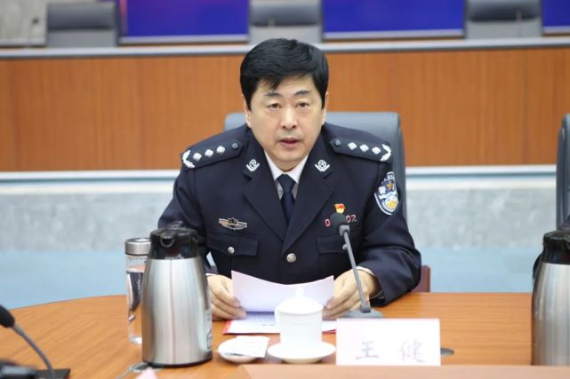 济南市公安局举办向党和人民报告建议提案办理座谈暨警民心连心栏目