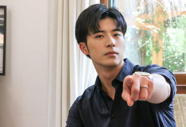 《斛珠夫人》中的"疯批帝王"徐开骋:暖心又高情商的佛系小哥哥