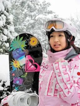 从天才滑雪少女到“日本之耻”，34岁的她还能谷底反弹吗？