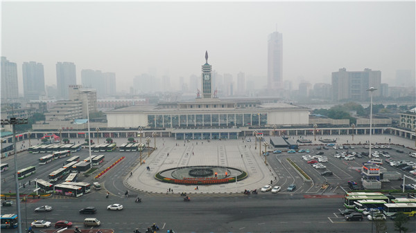 长沙火车站大变样增加停车位还有智能厕所