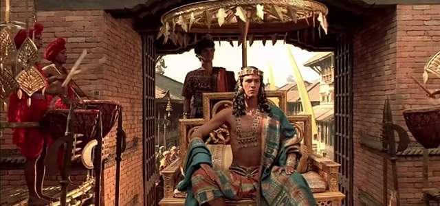 三个小活佛,要体现三位一体吧,通过寻找大师转世灵童而带出悉达多的