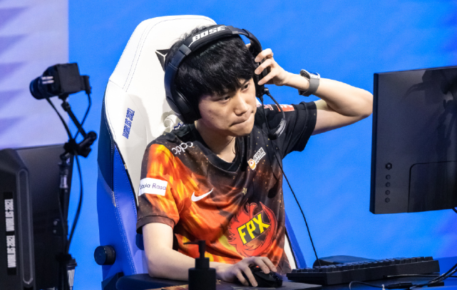 告别老东家fpxdoinb直播松口lpl韩援大量流失