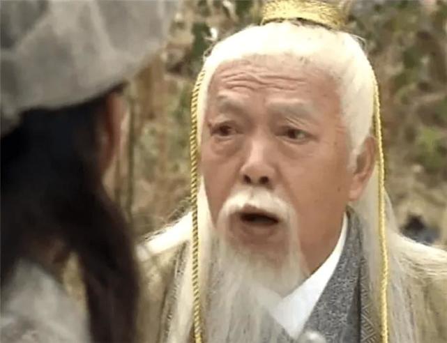 打开腾讯新闻,查看更多图片 >徐冲霄是《天龙八部》中丐帮的前长老,此