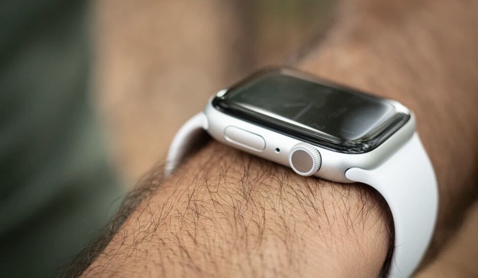 苹果智能手表：一文看懂Apple Watch 进化史_腾讯新闻