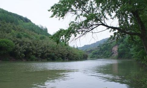 西安景点推荐鲸鱼沟风景区低音号免费语音导游