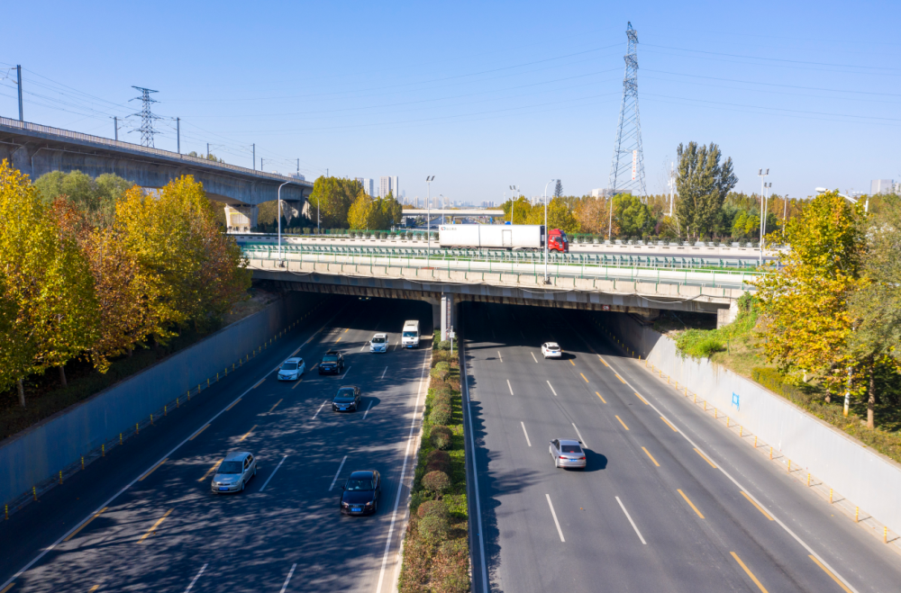 郑开大道15周年建设者回眸参建郑开大道是我人生道路上浓墨重彩的一笔