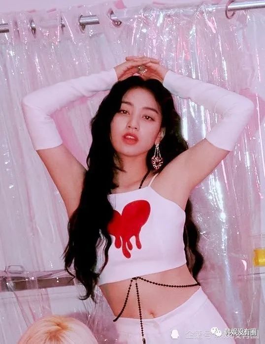 这次回归颜值身材都超赞的twice朴志效