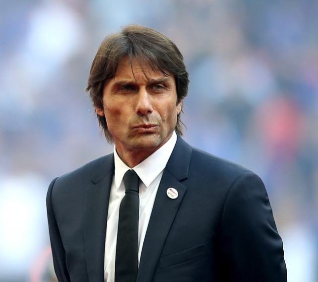 孔蒂要不要改变选人方向?罗纳尔多觉得格拉维纳拥有"球星策略"