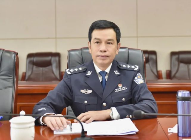 省公安厅科信总队总队长胡中良等参加调研,娄底市副市长,市公安局局长