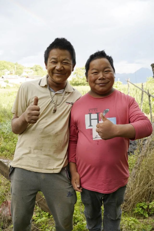 小土豆痛风发作,停拍了几期视频,好多粉丝在下面留言询问小土豆的近况
