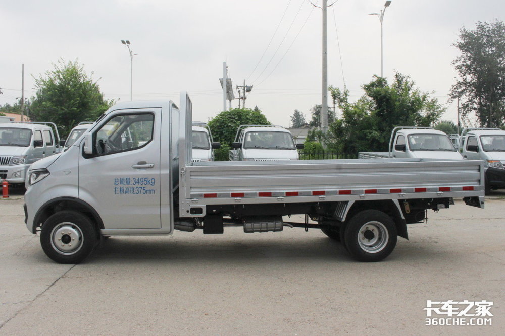 配轻卡大梁合规装18吨长安神骐t30助力短程物流