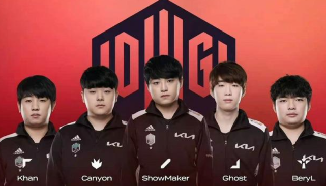 实是我们在训练赛当中打得太烂了,跟其他比较弱的战队打得都毫无节奏