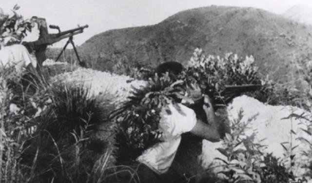 我军全歼爷台山主峰的守敌1个营部又5个连,完全收复了爷台山及附近