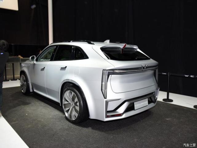 更未来更典雅实拍超境汽车赛博摩卡