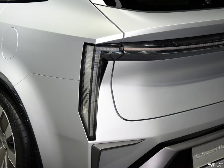 更未来更典雅实拍超境汽车赛博摩卡