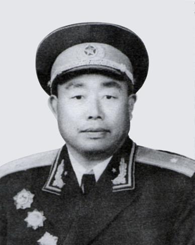 赵晓舟,姚克佑1955年被授予大校军衔,1961年晋升为少将军衔.