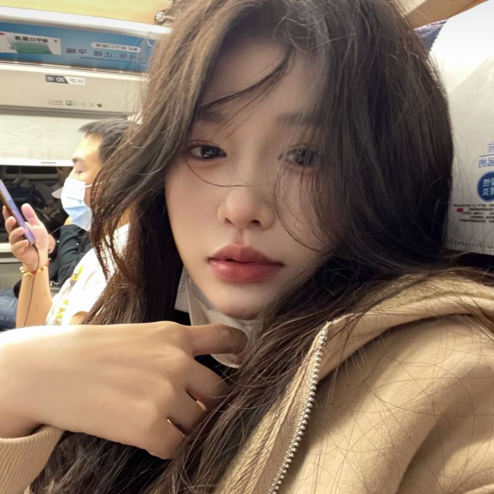 精选优质温柔小众好看的女生头像268