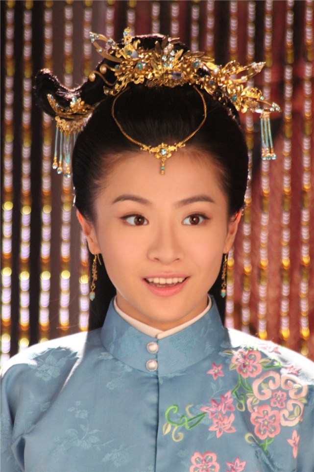 和谭松韵是北电同学曾被称为小张柏芝她还是金玉良缘女二