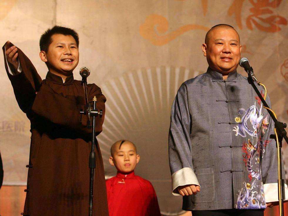 五年級下冊語文書部編版目錄炮轟媽餐廳腿老板現(xiàn)身小蠻腰哪像用什么辦法不讓電腦鎖定