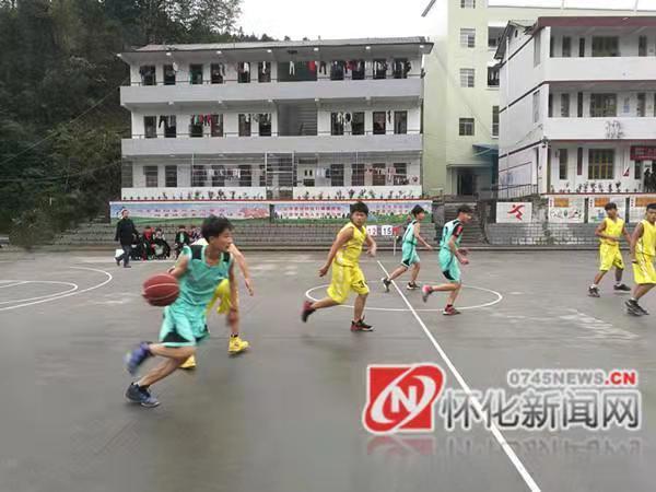 会同县堡子片区中学男子球类运动会在马鞍镇学校举行