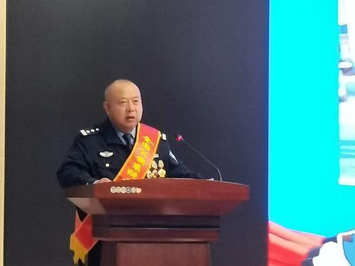 银川市举行杨鸿胜同志先进事迹宣讲报告会