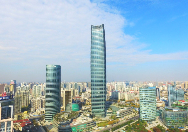 华东地区gdp十强城市南京跻身四强南通领先济南