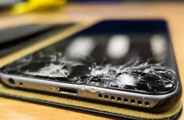 苹果开启自助维修，DIY大咖们的技艺有用武之地了 DIY 手机 iPhone 维修 苹果 评测 第1张