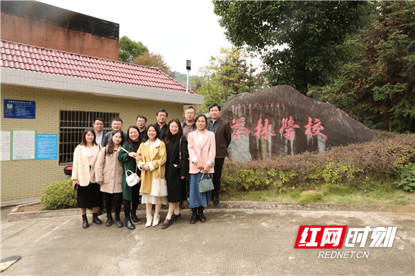 永州一中:湖南省成少华语文工作室开展送教送研活动_腾讯新闻