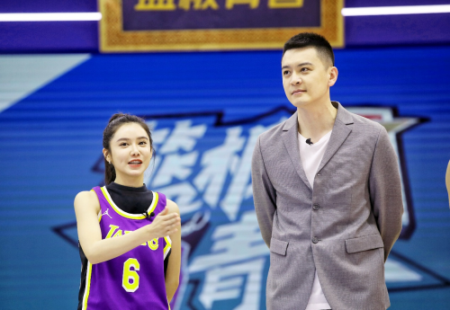 篮板青春第二季第四期杨鸣带元老队回归两代篮板少年对决