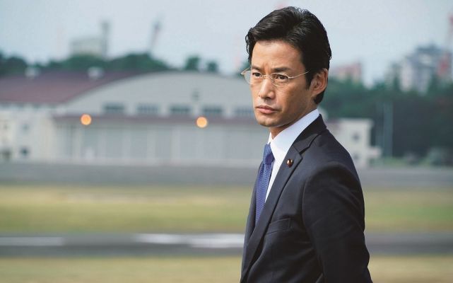 50岁日本演员竹野内丰宣布暂停演艺事业,将于年底与原公司解约