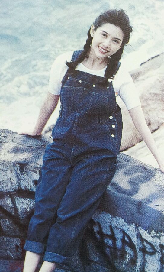 看了邱淑贞90年代的造型,突然发现:"她的美,至今也模仿不来"