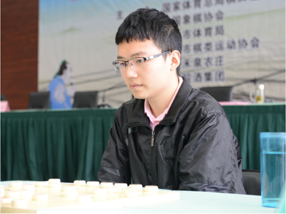 棋王郑惟桐:与ai切磋车马炮,和网友下下路人局_腾讯新闻