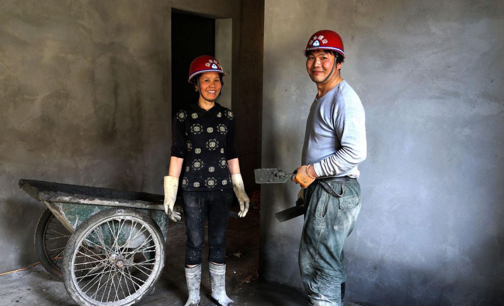 打工夫妻档减少工地父子兵越来越多