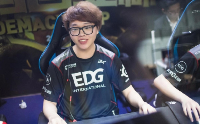 前edg中路选手pawn发文想要以中路教练身份回归赛场