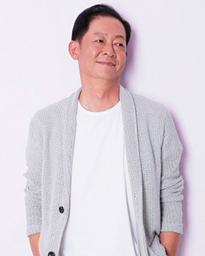 王志文认为自己的本事是电影学院教的,戏比天大,他一直记着.