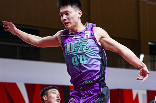cba CBA第一阶段总结4：6大后卫崛起，2人成领袖，1人最值得期待