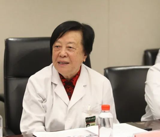 张继春  药剂科主任药师协和要持续攻坚克难,注重培养人才.