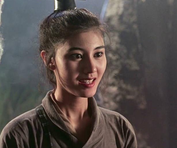 最美港姐李嘉欣38岁终嫁豪门,从刘銮雄到许晋亨,李嘉欣终获幸福