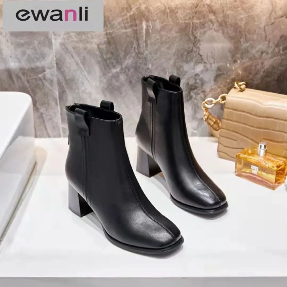 依万丽充值300元首单免费穿