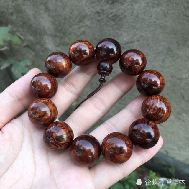 誉丰林:新入手海南黄花梨手串建议这样盘