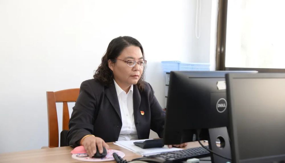 红豆"庆百年 报党恩 争先锋" | 李燕:把平凡的工作做好就是不平凡