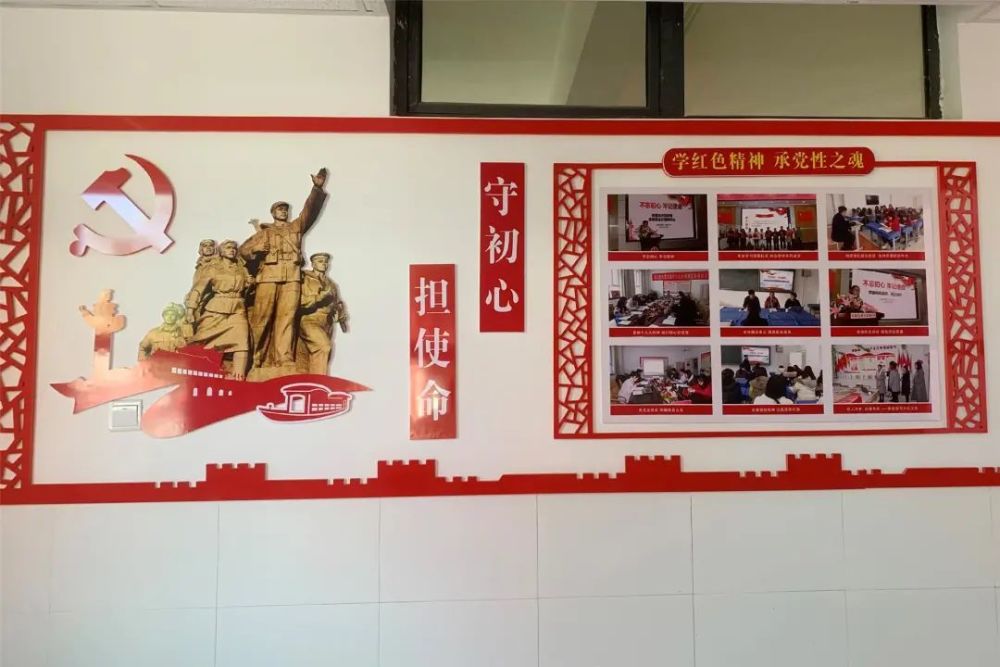 东胜区构建课程体系深植红色基因